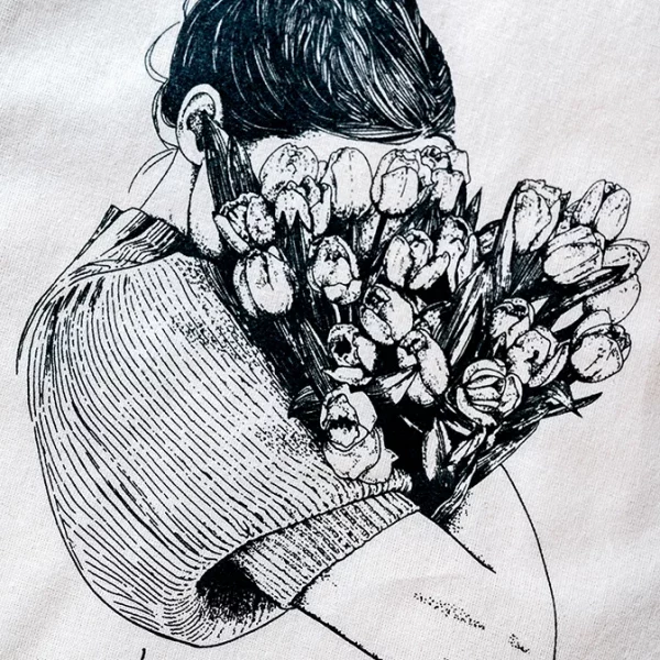 Tote Bag Full of Tulips de Lalauri - Imagen 4