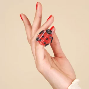 Alternative view of Pinza Pequeña Mariquita de Coucou Suzette