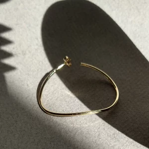 Pendientes Bent Hoops de Sewasong