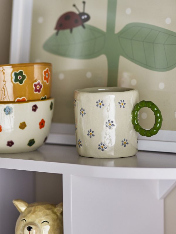 Taza Dorothea de cerámica de Bloomingville - Imagen 2