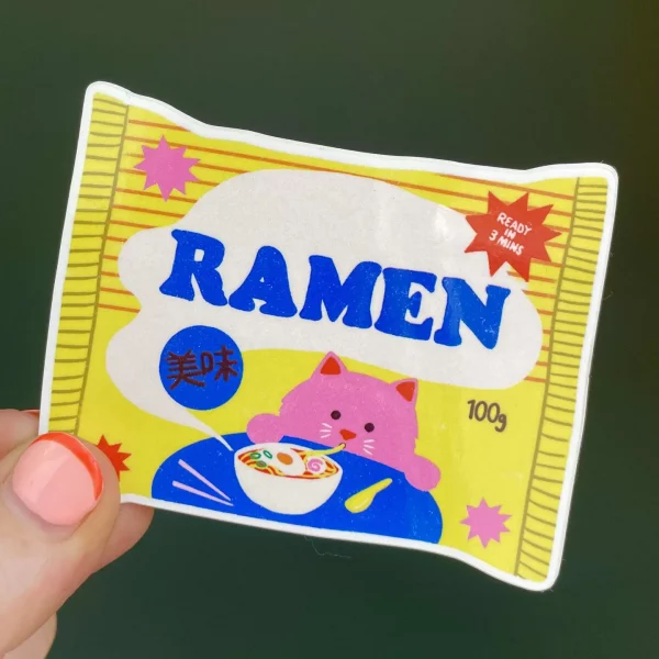 Pegatina Paquete Ramen de Naomi Wilkinson Illustration