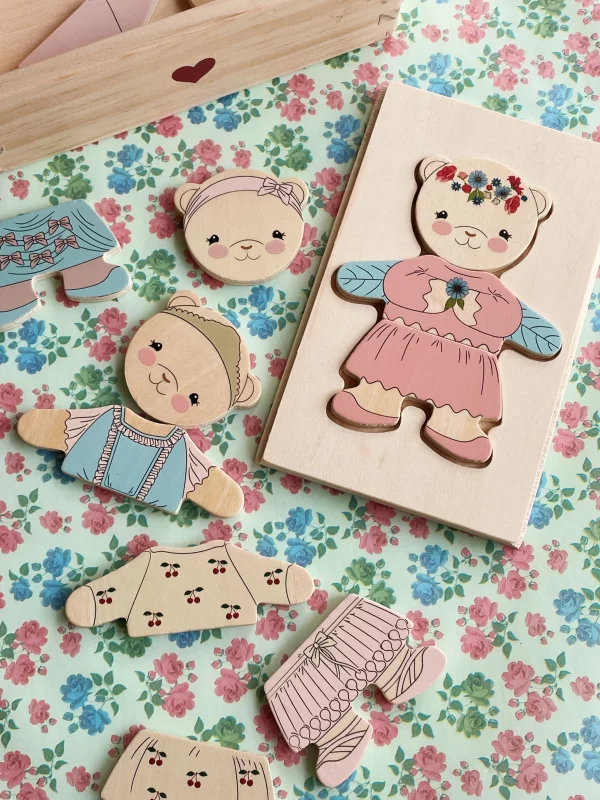 Puzzle de madera Teddy Dusty Pink de Konges Slojd - Imagen 2