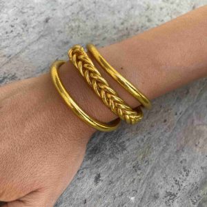 Alternative view of Pulsera Budista Trenzada Dorado