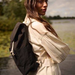 Alternative view of Mochila Kaizen negra de Monk and Anna