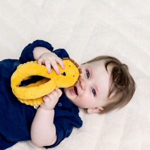 Alternative view of Pelota de Agarre Mr Lion de Trixie Baby