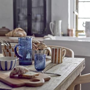 Alternative view of Taza Begonia Brown de Bloomingville