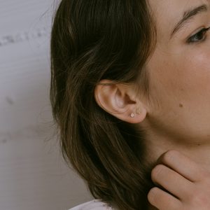 Alternative view of Pendientes Cometa de Piedra Luna de Fauna y Flora