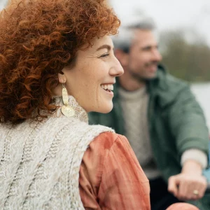 Alternative view of Pendientes Isquia de Ombre Claire