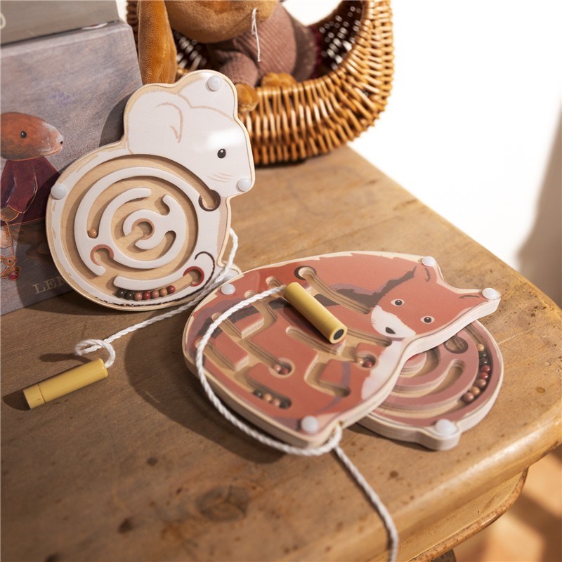 Mini laberinto magnetico de madera - varios modelos - de Egmont Toys - Imagen 2