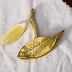 Alternative view of Exprimidor de cítricos Stevie Fish de Here's How