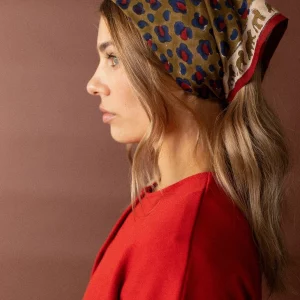 Alternative view of Bandana Dupitta Leópard Fire de Apaches