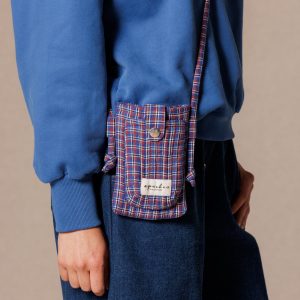 Alternative view of Funda de teléfono Kolkata Sapphire Khadi de Apaches