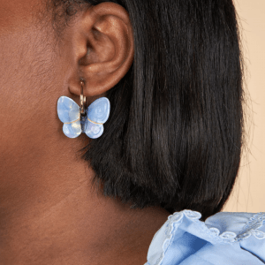 Alternative view of Pendientes Mariposa Lavanda de Coucou Suzette