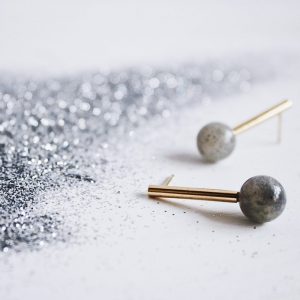 Pendientes Holocene con Labradorita de Fauna y Flora