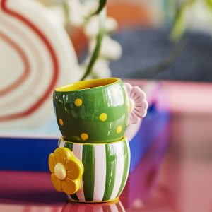 Alternative view of Taza Haisy - dos modelos - de Bloomingville