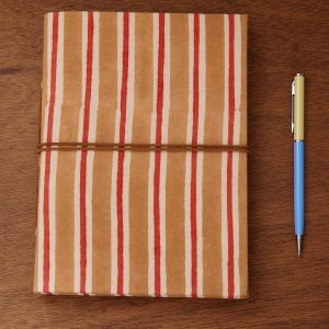 Alternative view of Cuaderno Forrado Tela Chitra de Apaches