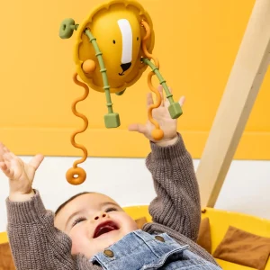 Juguete Sensorial para tirar de Silicona Mr Lion Trixie baby - Imagen 2