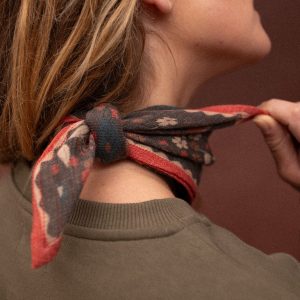 Bandana Farzana en Lana Bolero Fern de Apaches Collection - Imagen 3