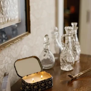 Alternative view of Vela en Lata Chérie Black Fig & Olive de Paddywax